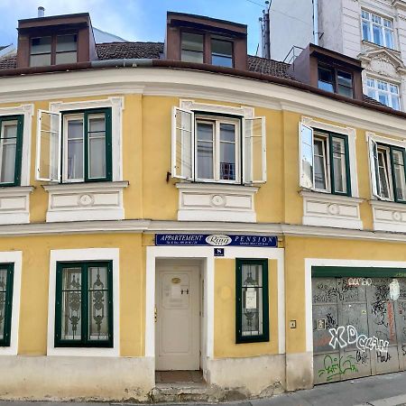 Appartement Pension 700M Zum Ring Viena Exterior foto