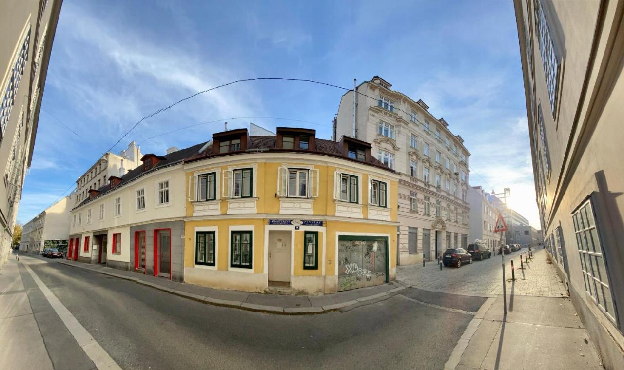 Appartement Pension 700M Zum Ring Viena Exterior foto
